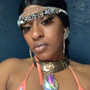 Meet your Posher, Kenda